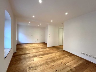 2-Zi.-Whg. im 2. OG mit Balkon – Altstadt Regensburg