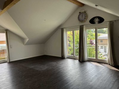 Neuwertige 4-Raum-Wohnung mit Balkon und Einbauküche in Heimenkirch