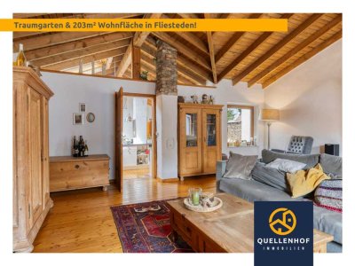 Charme & Moderne vereint – 203 m² Wohnfläche mit modernem Anbau und großem Garten in Fliesteden!