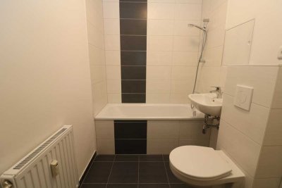 3...2...1...meins...neu sanierte 3-RW mit Wanne & Balkon!!!