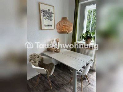 Tauschwohnung: Lichtdurchflutete 2-Zimmer-Wohnung mit großem Balkon in der