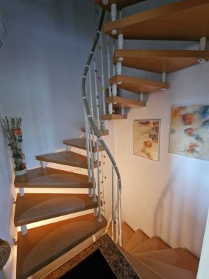 *EUR 598.000,--*INDIVIDUELLE 3-ZI-ETW,mehrere Ebenen,QUATTRO-HAUS,TERR+GARTEN,FELDMOCHING(U+S-Bahn)