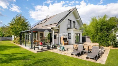 Hocheffizientes A+-Einfamilienhaus mit PV-Anlage, großem Speicher & Wallbox – Premium Standard