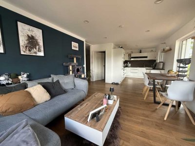 *** Neuwertige, energieeffiziente (KfW 40) - 3-Zimmer-Wohnung mit Südbalkon ***