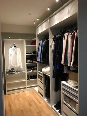 Großzügige- helle Wohnung mit 2 Balkonen