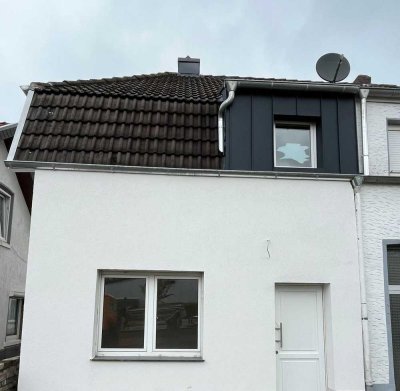 Modernisierte 5,5-Zimmer Doppelhaushälfte mit Garten und Terrasse in Ahaus