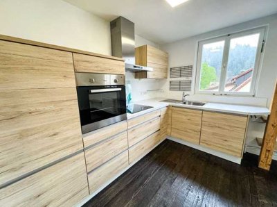 4,5-Zimmer Wohnung mit Balkon, Terrasse  und Garten in ruhiger Lage von Lauterbach