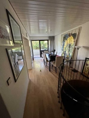 Von Privat, grosse Wohnung in Darmstadt Eberstadt