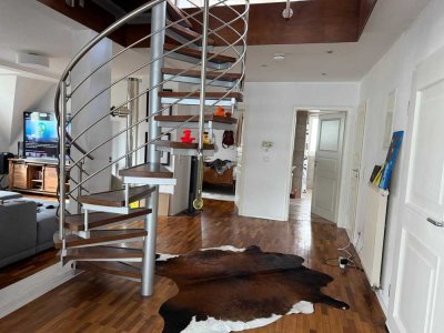 Großzügige WG-Traumwohnung mit eigener Sauna zu vermieten