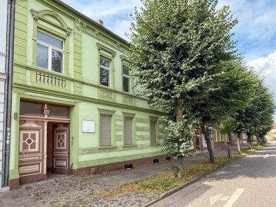 Historisches Objekt in Burg: Sanierungsbedürftiges Haus in Toplage, als Kapitalanlage oder zur Se...