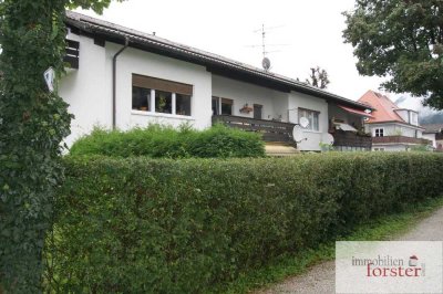 Große 4-Zi.-ETW im EG mit Süd-Westbalkon u. Garten in zentraler Lage von GAP