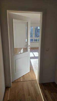 Helle 3-Zimmer-Wohnung mit Balkon, neuer Einbauküche nahe FS-Bahnhofl