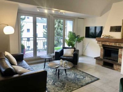 Nette Maisonette: Möblierte Loft in Rodenkirchen