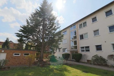 Charmante, gepflegte und ruhige  4-Zimmerwohnung im EG mit schöner Küche und neuem Balkon