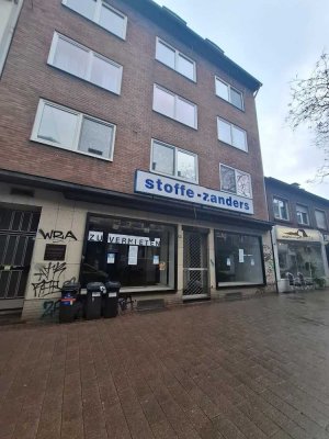 Geräumiges Ladenlokal Tagespflege Supermarkt Gastronomie Cafe Praxis - in einer Einkaufsstraße