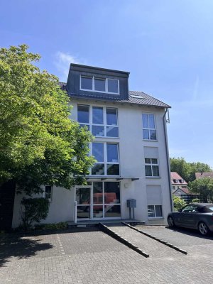 Schöne barrierefreie 3,5 Zimmer Wohnung mit Aufzug und Balkon zu vermieten!