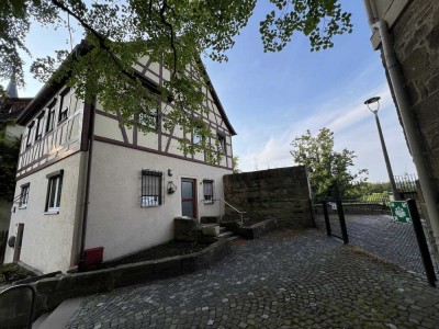 Frisch sanierte Stadtperle in Top-Lage von Weinsberg – sofort bezugsbereit!