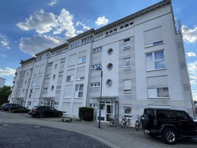 Schöne 2-Zimmer Wohnung (vermietet) mit Loggia, Aufzug 
und TG-Stellplatz
