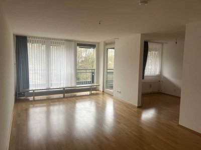 Sanierte 4-ZKBB Wohnung mit Charme zu vermieten!