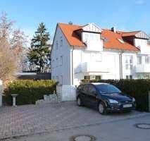 Helle 2-Zimmer-Wohnung mit Terasse, EBK & Garten in Fürstenfeldbruck (EG)