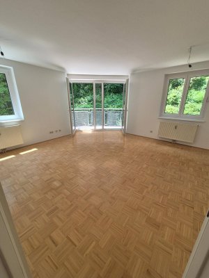 Ruhige 2-Zimmer-Wohnung mit Balkon und Grünblick am Wolfersberg – gepflegtes Wohnen in angenehmer Umgebung