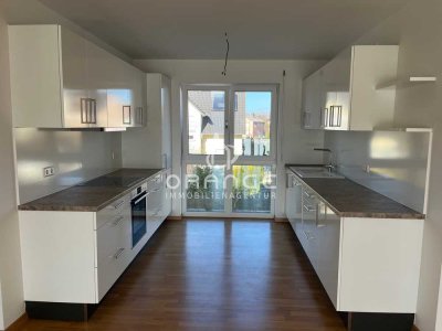***Geräumige 4-Zi.-Whg. mit Einbauküche und Balkon!***