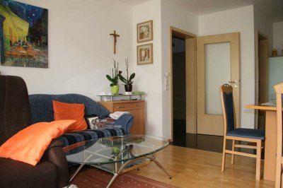 Neuwertige 2-Zimmer-Wohnung mit Terrasse
