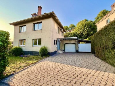 FREISTEHENDES EINFAMILIENHAUS MIT GUTER VERKEHRSANBINDUNG !!!