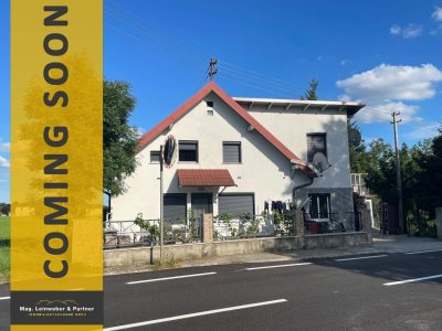 COMING SOON! Einfamilienhaus mit 6-Zimmer, Galerie, Panoramablick, Doppelcarport und viel Potential in sonniger Lage in Gampern / Witzling
