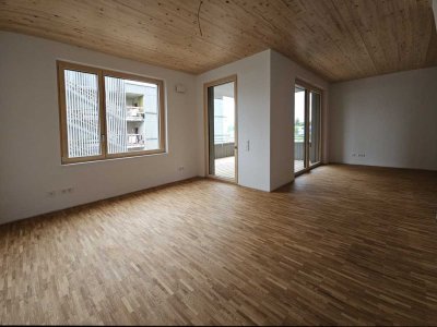 ROLLSTUHLGERECHT: 3-Raum-Wohnung mit Balkon im Sheridanpark