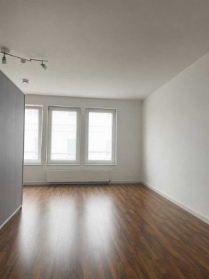 Wohnen in Wassernähe – geräumige 1-Zimmer-Wohnung im Köpenicker Spreebogen.