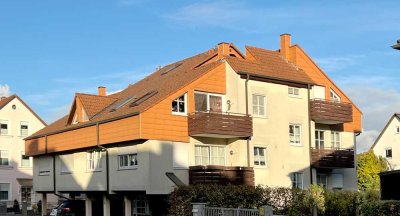 Top gepflegte 2-Zimmer Wohnung im 2. OG (Dachgeschoss) in zentrumsnaher Lage von Forchheim