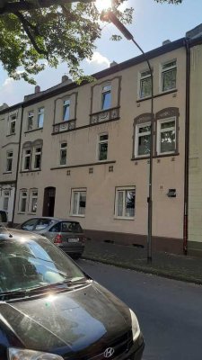Helle 2,5-Zimmer-Wohnung im 2. OG – zentral und ruhig gelegen