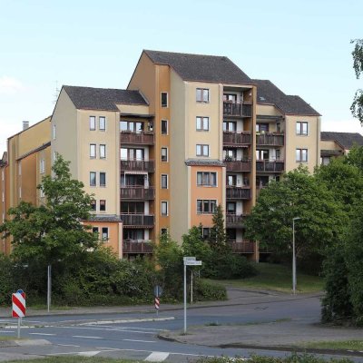 Schicke 2-Zimmer-Wohnung mit Balkon - WBS mit 60m² erforderlich // 2.OG , Mitte