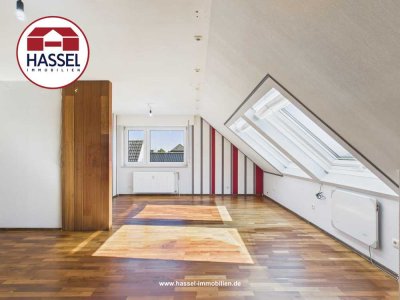 Wohnen mit Seeblick. Charmante Maisonette-Dachgeschosswohnung in beliebter Lage Zülpichs.
