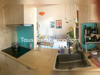 Tauschwohnung: Helle, sanierte Altbauwohnung mit großem Balkon