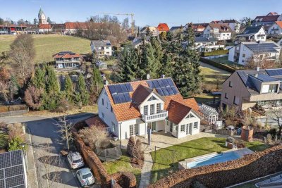 Einzigartiges Einfamilienhaus mit Pool und gelungener Einliegerwohnung