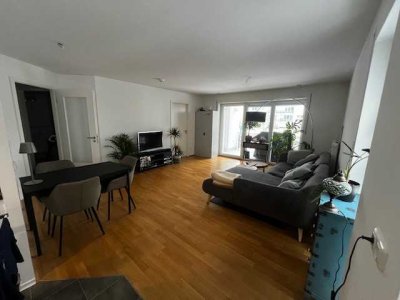 Helle 2-Zimmer Wohnung mit Balkon im 1. OG in Regensburg-Galgenberg