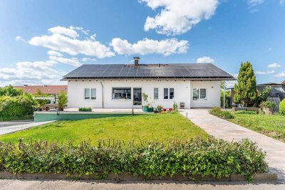 *RESERVIERT* Viel Platz, viele Möglichkeiten – Einfamilienhaus mit zwei Apartments