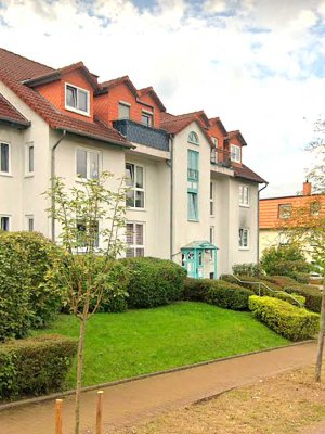 Hochwertige 95 qm-Eigentumswohnung + Balkon + Carport