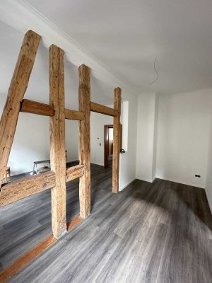 Großzügige 4-Zi.-Whg. in S-Wangen * TL-Bad + sep. WC * 91 qm * 3er WG mgl.!
