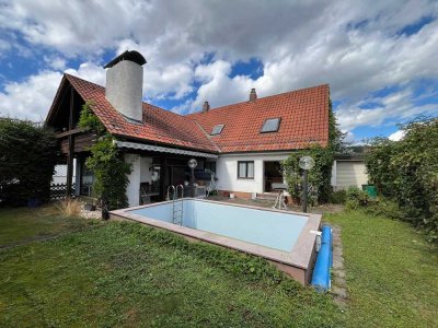 Architektenhaus in Schwabelweis/Regensburg – viel Platz!