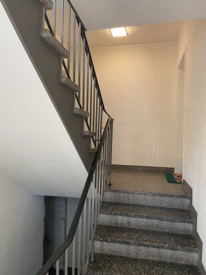 Sanierte 2-Zimmer Wohnung im II. OG. mit WBS in Krefeld-Oppum