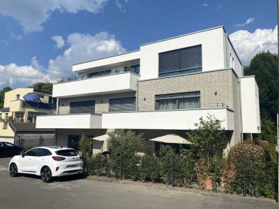 Hier eine 2-Zimmer-Luxuswohnung mit großem Balkon im Kölner Stadtteil "Junkersdorf"