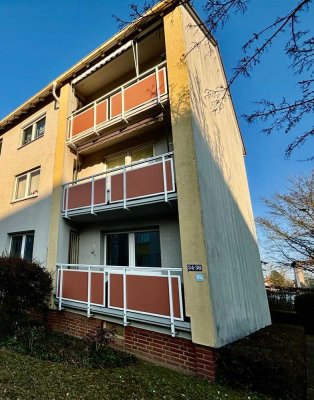 Freie 3-Zimmer-EG-Wohnung mit Balkon in Darmstadt Bessungen!