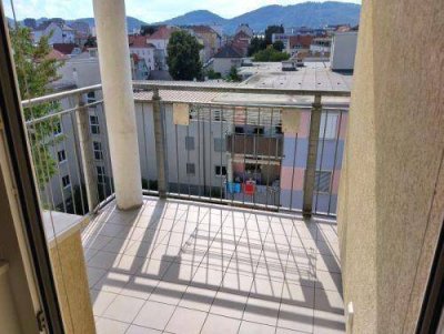 Sonniger 3 ZIMMER-NEUABU + West-Balkon 5m² + Ausblick + extra Küche möbliert + Lift + letzter Stock!