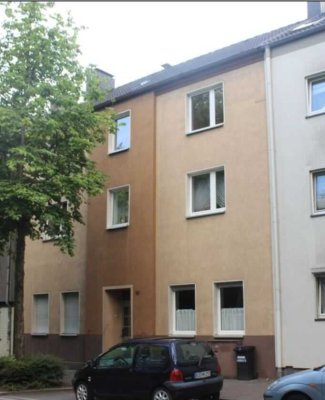 Gemütliche Wohnung im 1.OG zu vermieten