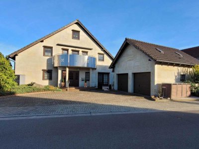 Eindrucksvolles Zweifamilienhaus konzipiert als Mehrgenerationenhaus in Cottbus-Döbbrick