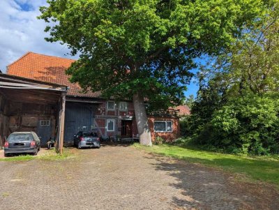 Großzügiges Bauernhaus mit weitläufigem Grundstück