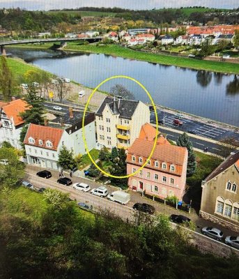 3-R-Mansardgeschoss-Whg. mit Balkon, am Fuße der Albrechtsburg Meißen. Blick auf die Elbe.